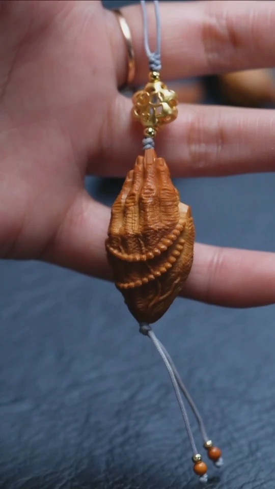 【闪购商品】橄榄核吊坠苏工橄榄核