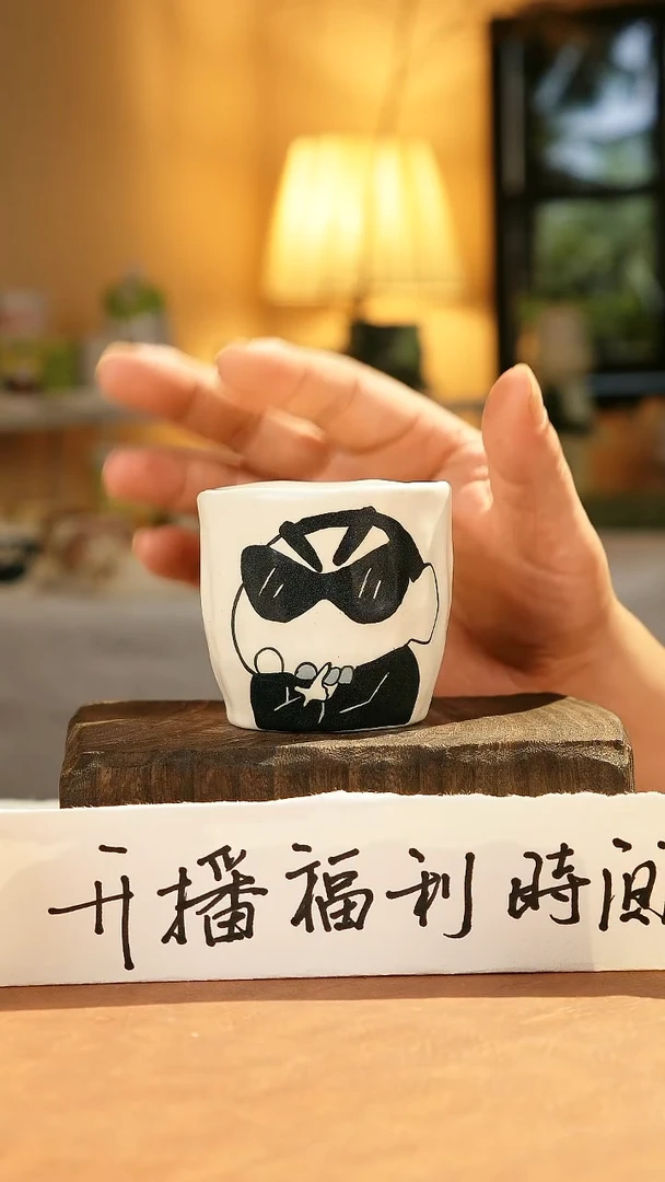 摆件D****®景德镇漫工造器蜡笔小新