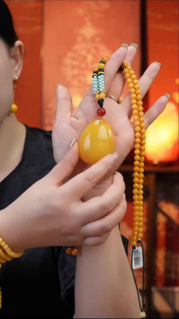 琥珀吊坠(赠链)未镶嵌天然琥珀蜜蜡水滴吊坠套装