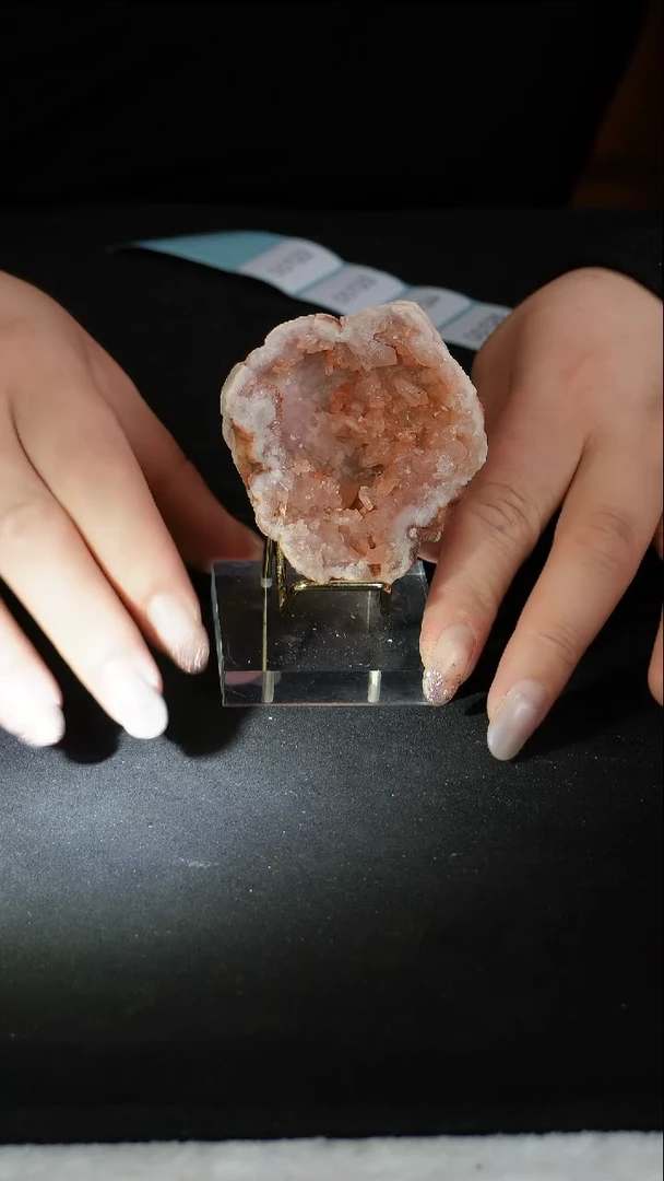 未镶嵌珠宝半成品水晶粉晶洞D122