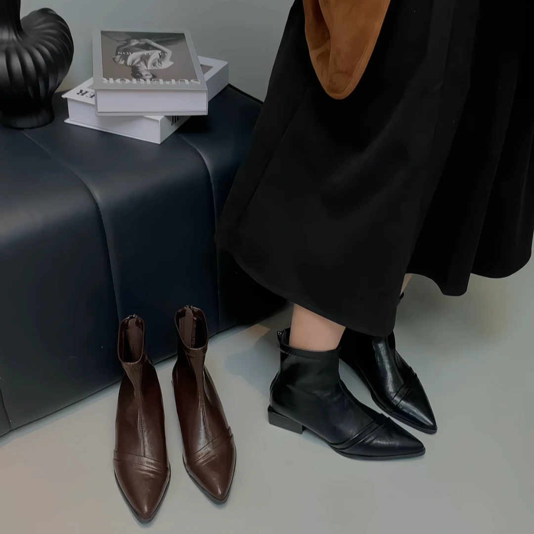 法式洋气尖头小短靴2025新款冬季加绒弹力瘦瘦靴低跟英伦风及踝靴