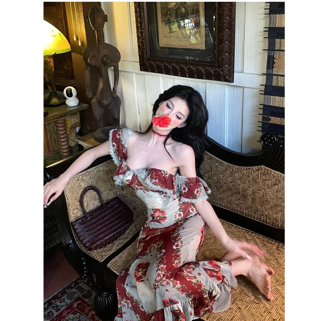 【B Y】气质小众时尚显瘦性感春夏一字肩法式包臀裙修身碎花连衣裙