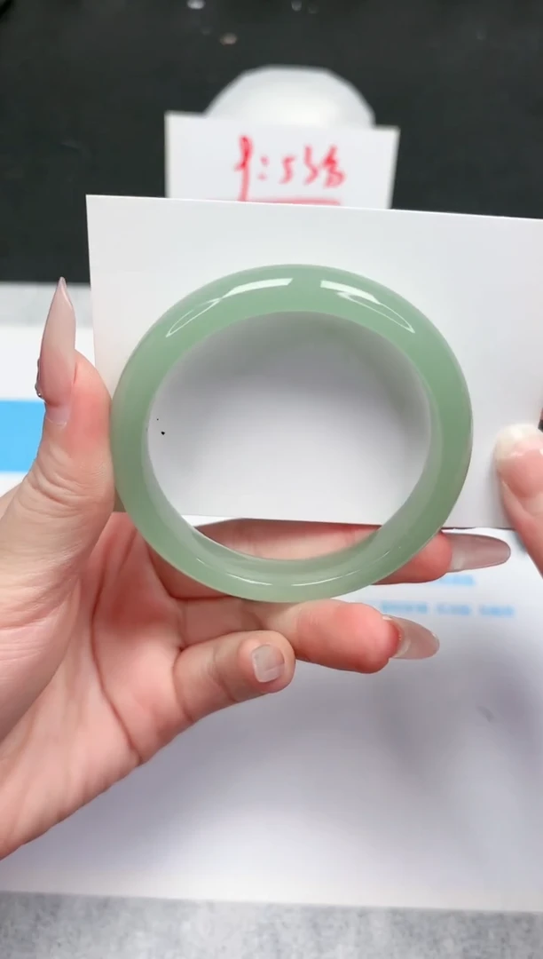 【闪购商品】石英质玉手镯未镶嵌667-56.1