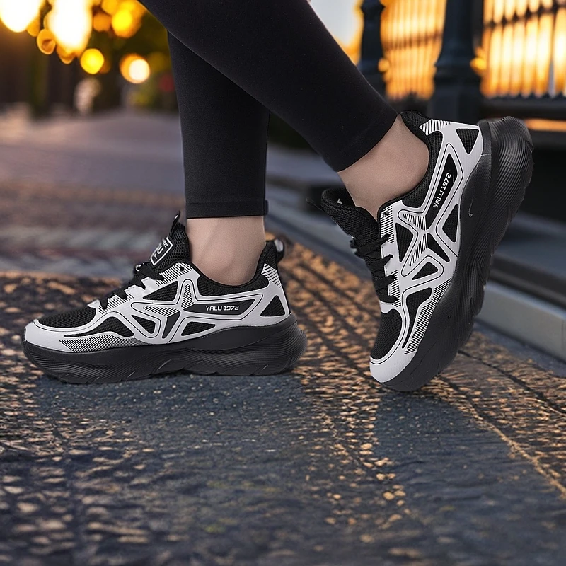 1跑步鞋女耐磨减震防滑时尚夏季透气女士网面舒适休闲跑鞋百搭