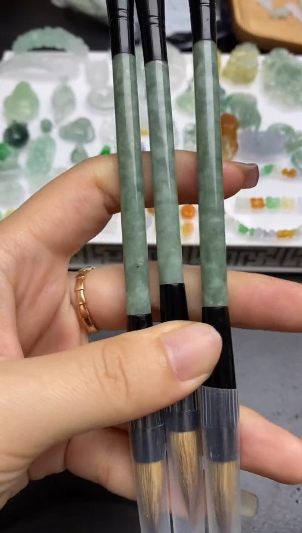 定制翡翠未镶嵌翡翠毛货~多样性发其一~