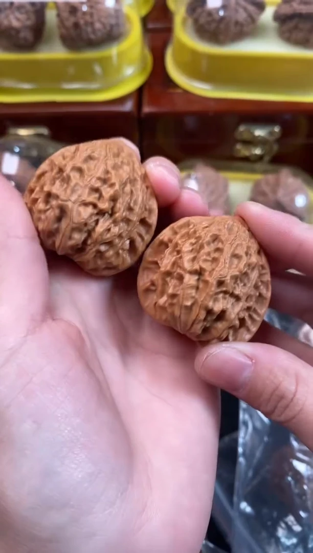 把件文玩核桃金牛38尺s073
