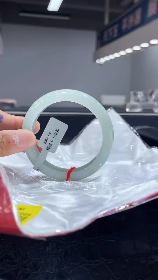 未镶嵌手镯翡翠16
