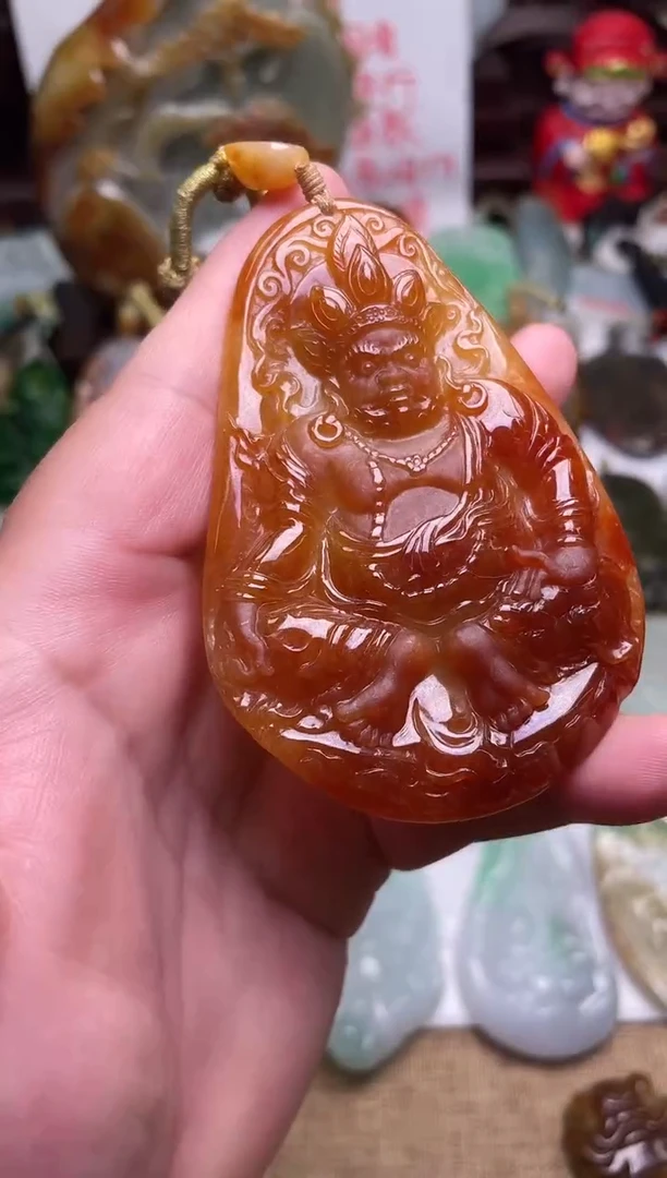 颈饰未镶嵌翡翠财神