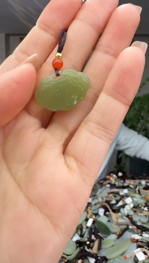 颈饰未镶嵌和田玉拍一发一多样性发货