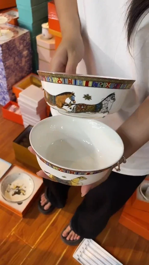 杯鸿辉家品牌瓷器，京东包邮！