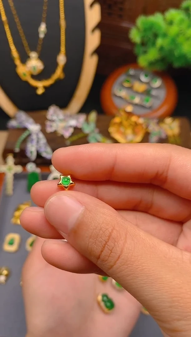 【闪购商品】翡翠吊坠(不含链)银S925镶嵌星星潘多拉