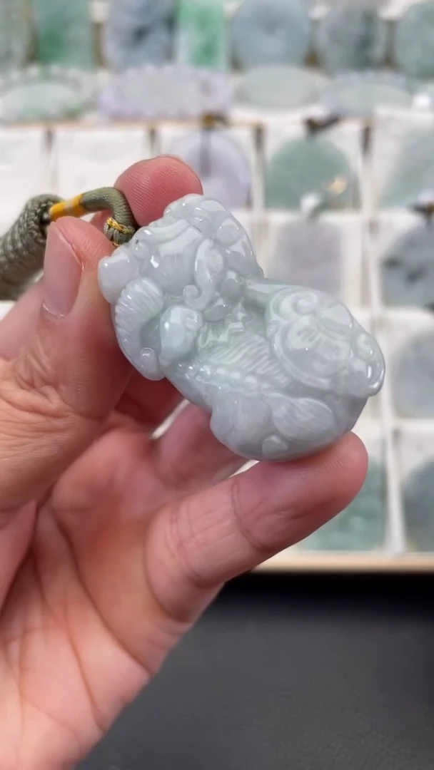 颈饰未镶嵌翡翠天然缅甸翡翠A货242