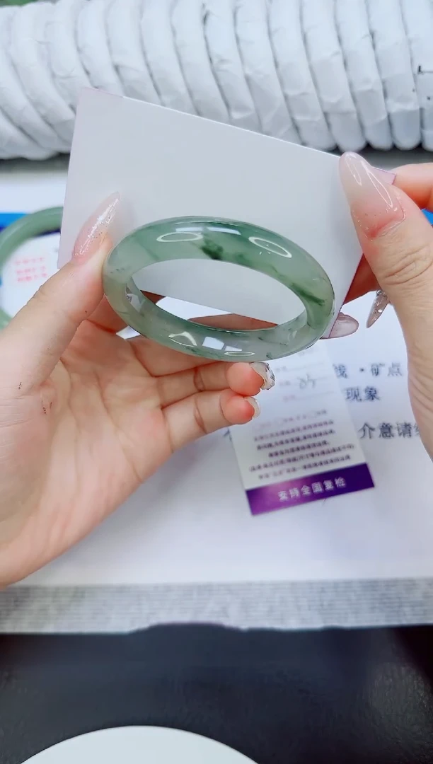 未镶嵌手镯石英质玉56/53