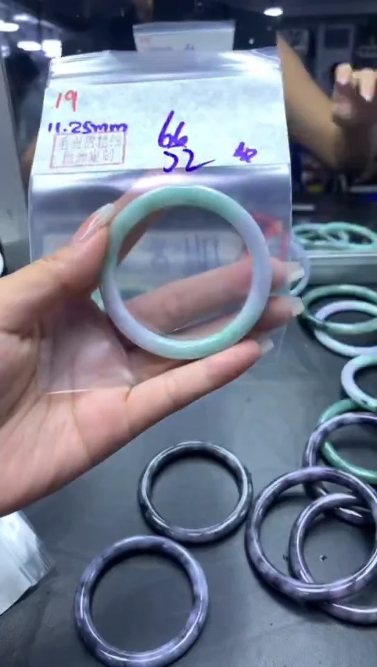 未镶嵌定制翡翠19手镯52纹+66元+拍一发一