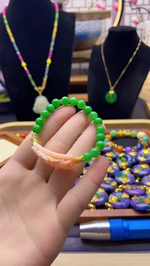 【闪购商品】翡翠颈饰14K金镶嵌S68