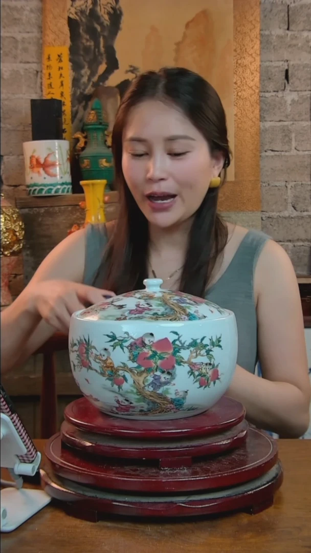 摆件景德镇陶瓷寿桃猪油罐