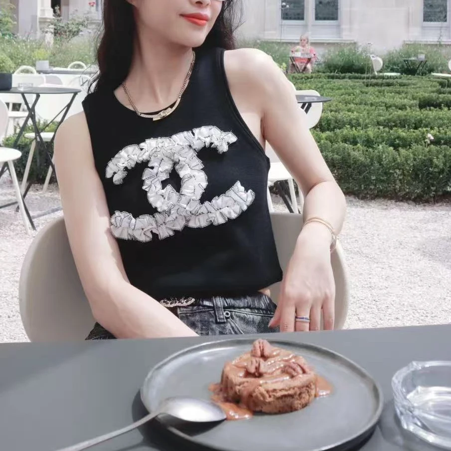 99新 Chanel/香奈儿 20A立体山茶花双C背心 34码 带胸针