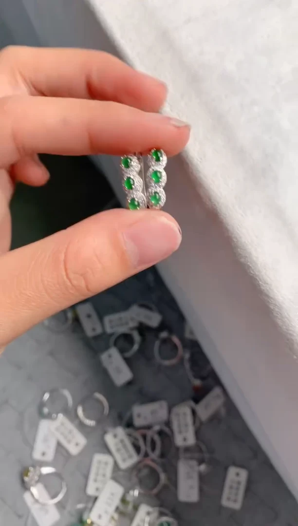 【闪购商品】翡翠耳饰银S925镶嵌1号