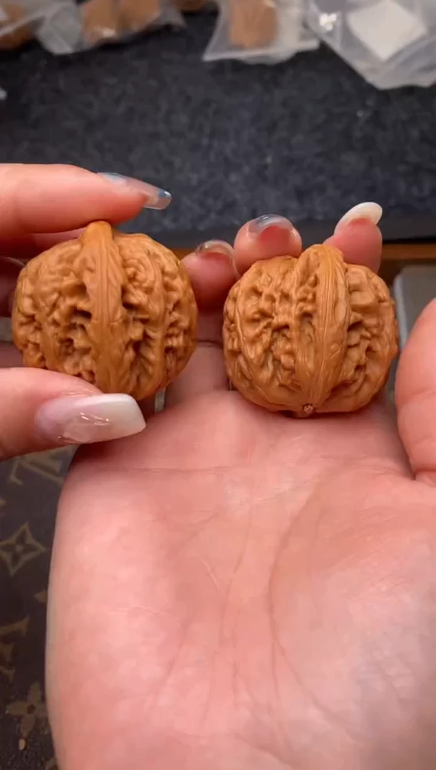 把件文玩核桃B231号41尺红锦鲤