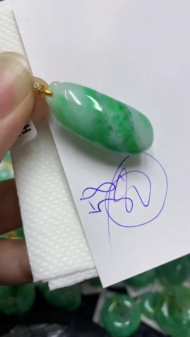 颈饰未镶嵌翡翠缅甸A货翡翠