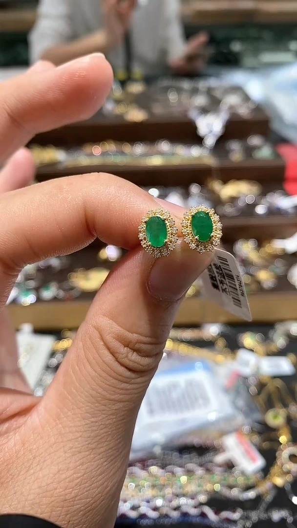 【闪购商品】祖母绿耳饰银S925镶嵌耳钉