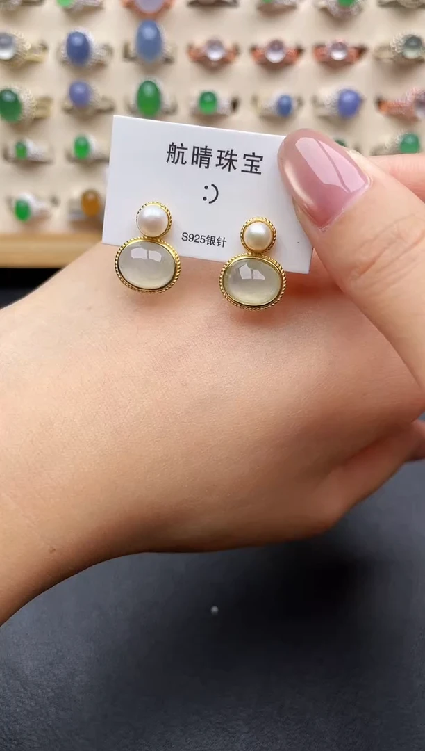 翡翠银S925镶嵌耳饰一物一证一礼盒
