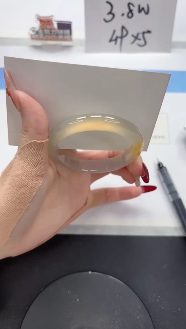 【闪购商品】石英质玉手镯未镶嵌A327-52.2