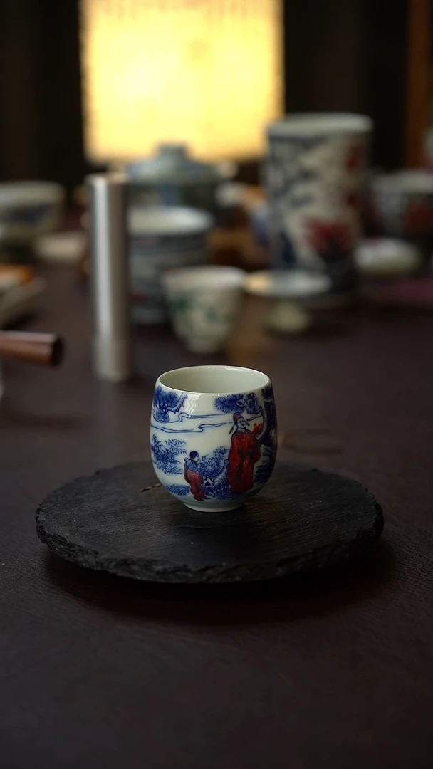 景德镇全手工手绘釉里红人物主人杯
