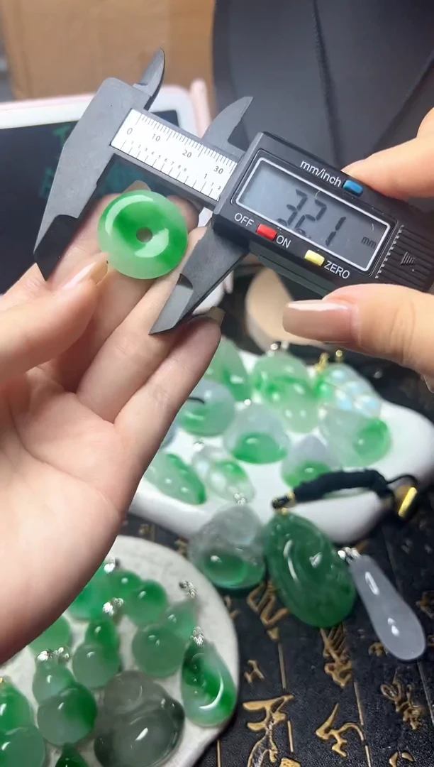 颈饰未镶嵌翡翠所见即所得，一图一物