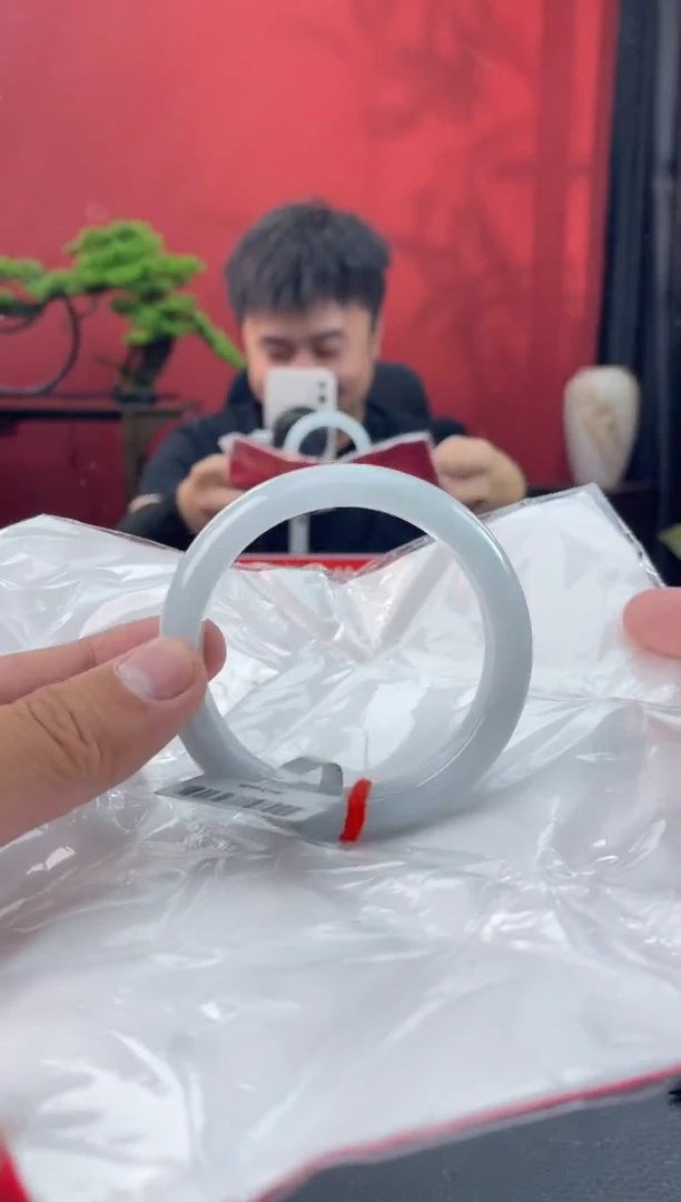 未镶嵌手镯翡翠10