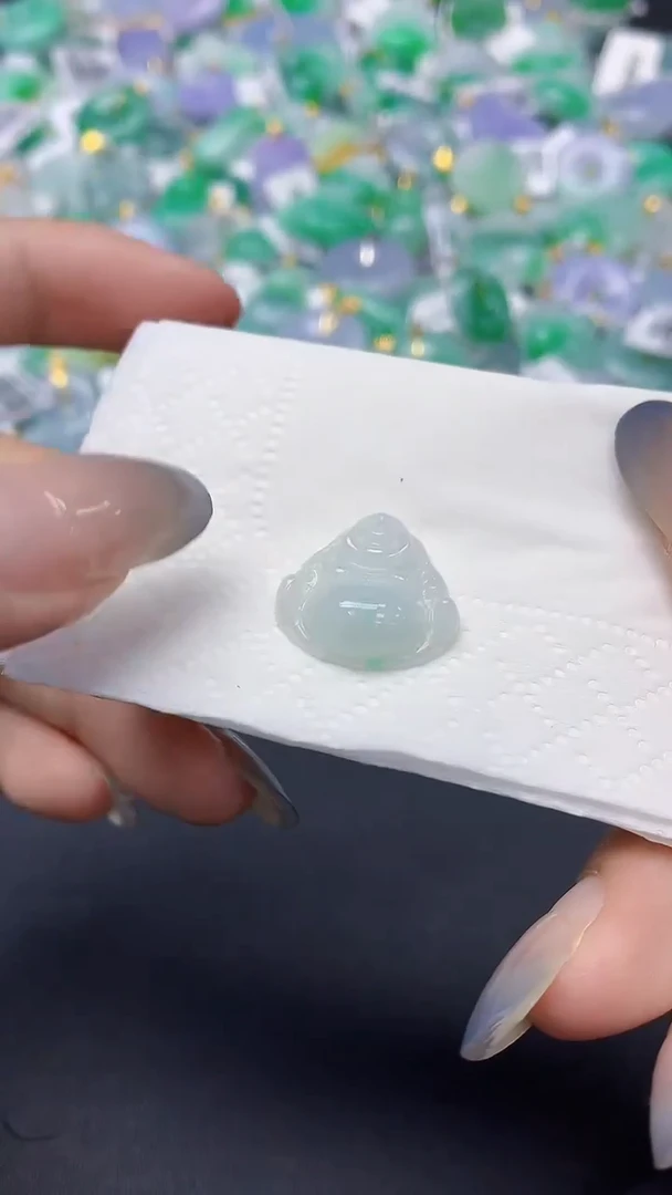 翡翠未镶嵌颈饰天然缅甸a货翡翠