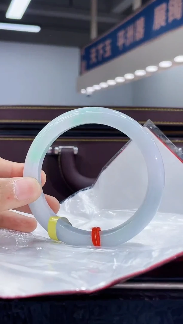 未镶嵌手镯翡翠4