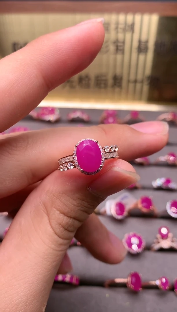 【闪购商品】红宝石戒指银S925镶嵌........