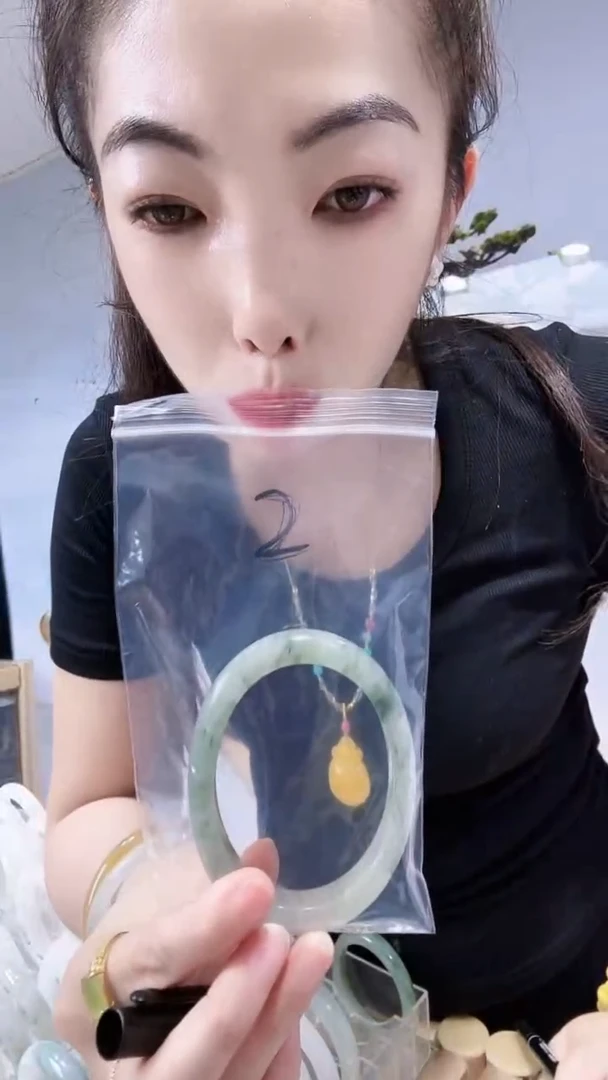 石英质玉手镯未镶嵌天山翠手镯59-60 圈口