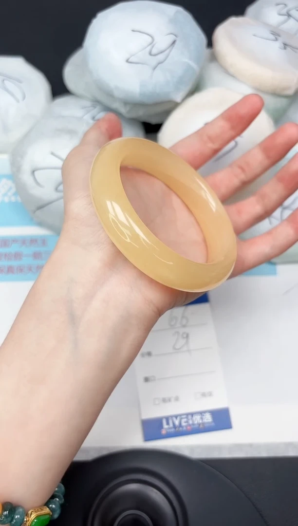 未镶嵌手镯石英质玉66-5960