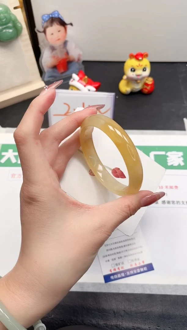 【闪购商品】石英质玉手镯未镶嵌220-60.5