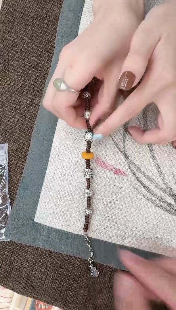 布艺足银富甲一方足银手链