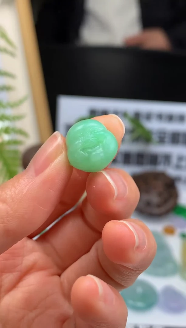 【闪购商品】定制翡翠未镶嵌吊坠-86118