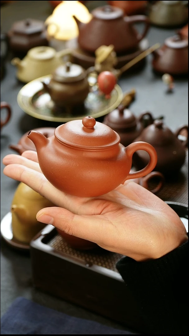 茶壶紫砂老朱泥莲子140cc
