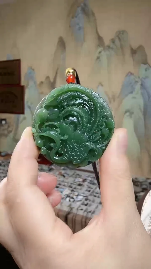 颈饰未镶嵌和田玉.