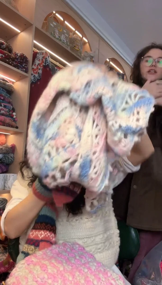 绵羊毛黎*喷毛纱围巾