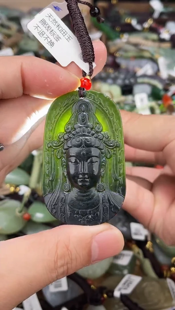 颈饰未镶嵌和田玉1