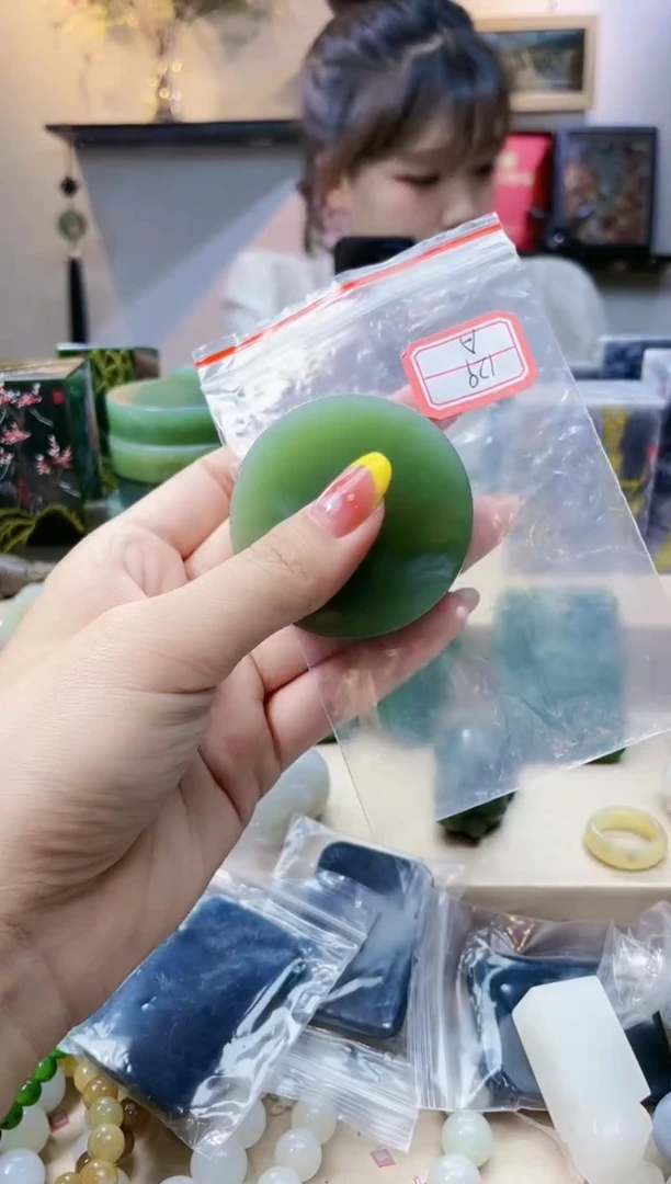 和田玉未镶嵌挂件1