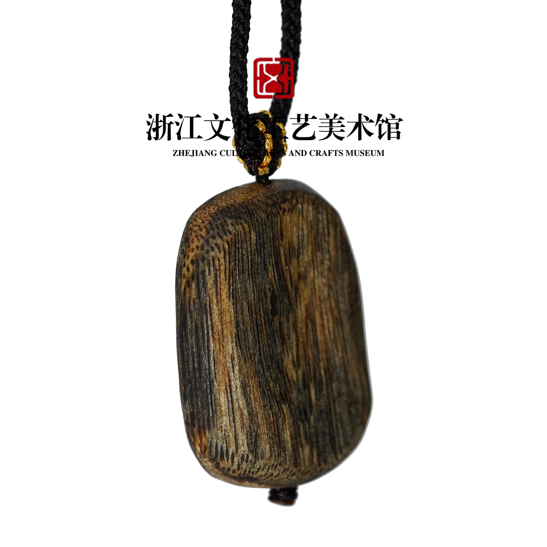 沉香沉香海南莺歌绿奇楠随形牌 吊坠
