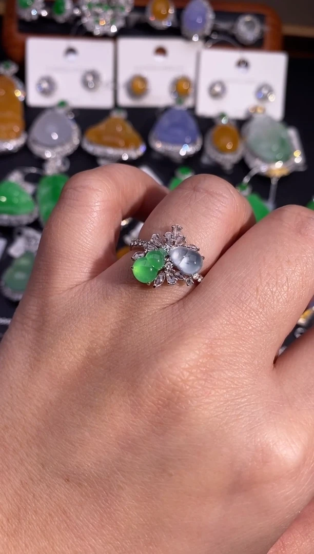 【闪购商品】翡翠戒指18K金镶嵌戒指