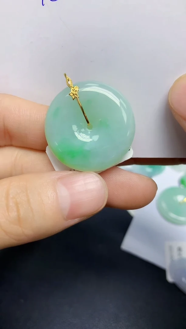 颈饰未镶嵌翡翠天然缅甸翡翠A货翡翠百元以上9元证书费自理