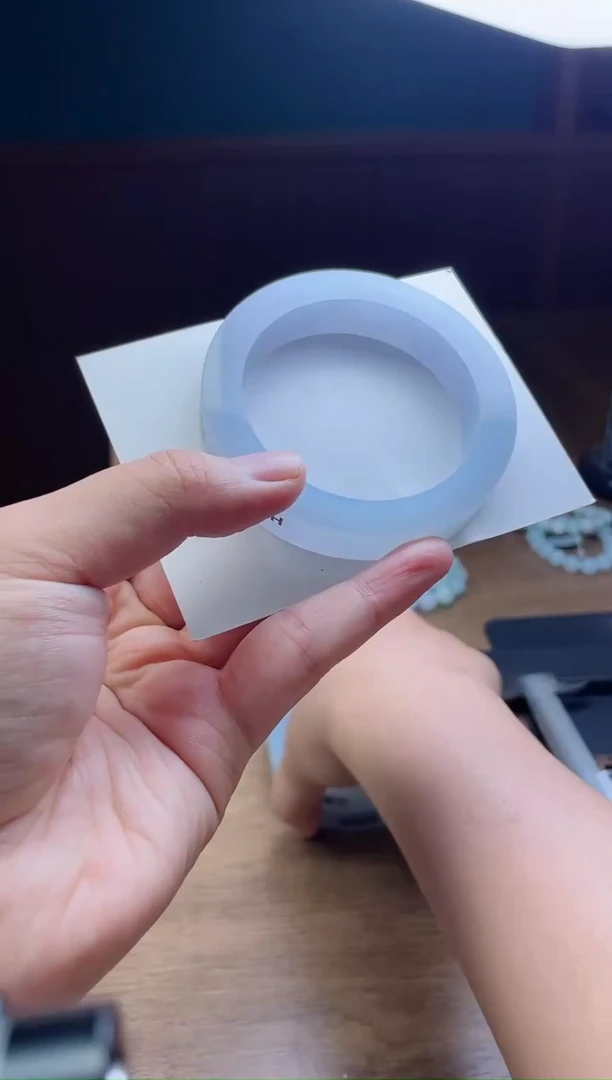 未镶嵌手镯定制翡翠海***?定制