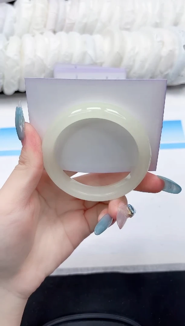 石英质玉手镯未镶嵌164-54