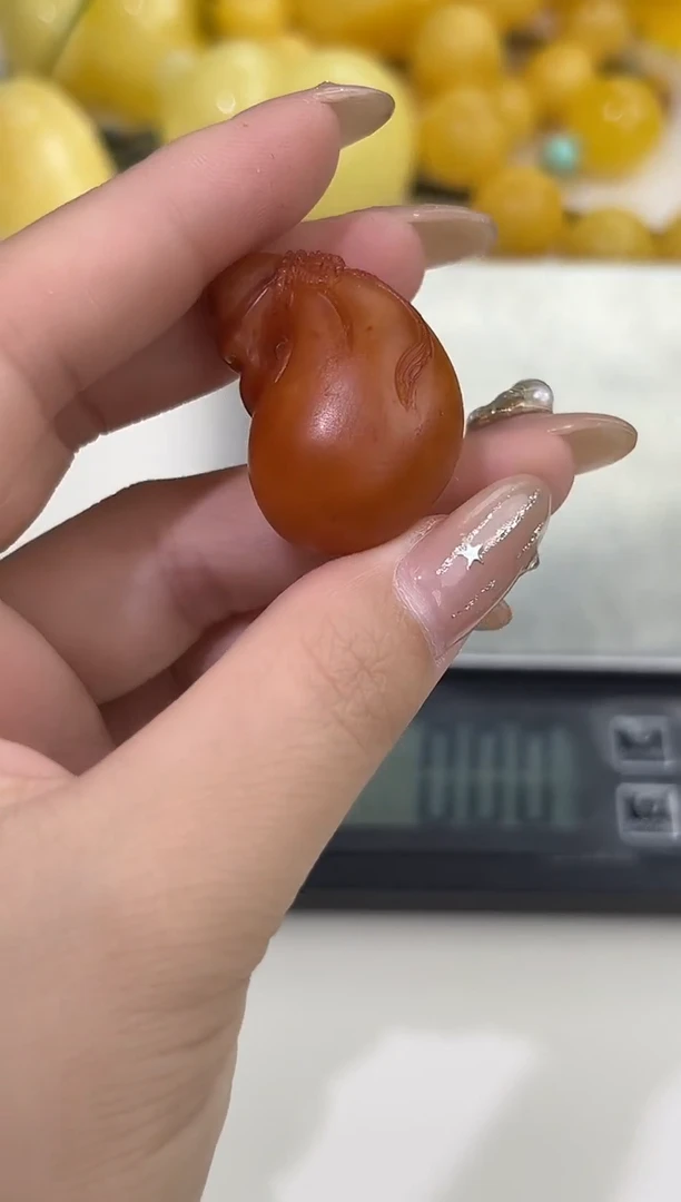 裸石琥珀未镶嵌琥珀蜜蜡吊坠