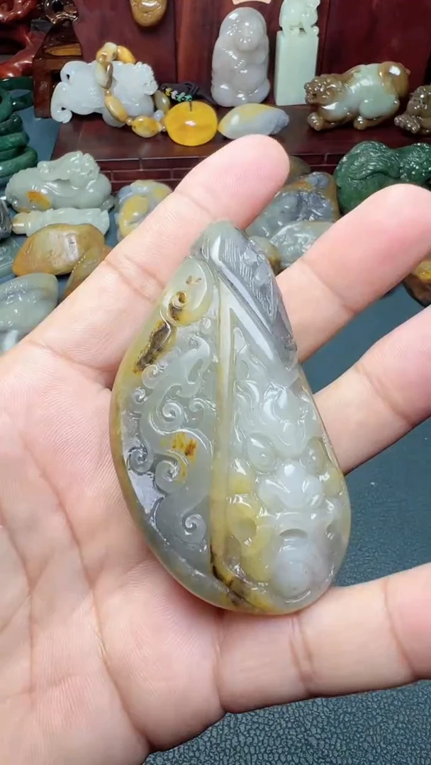 未镶嵌和田玉把件-